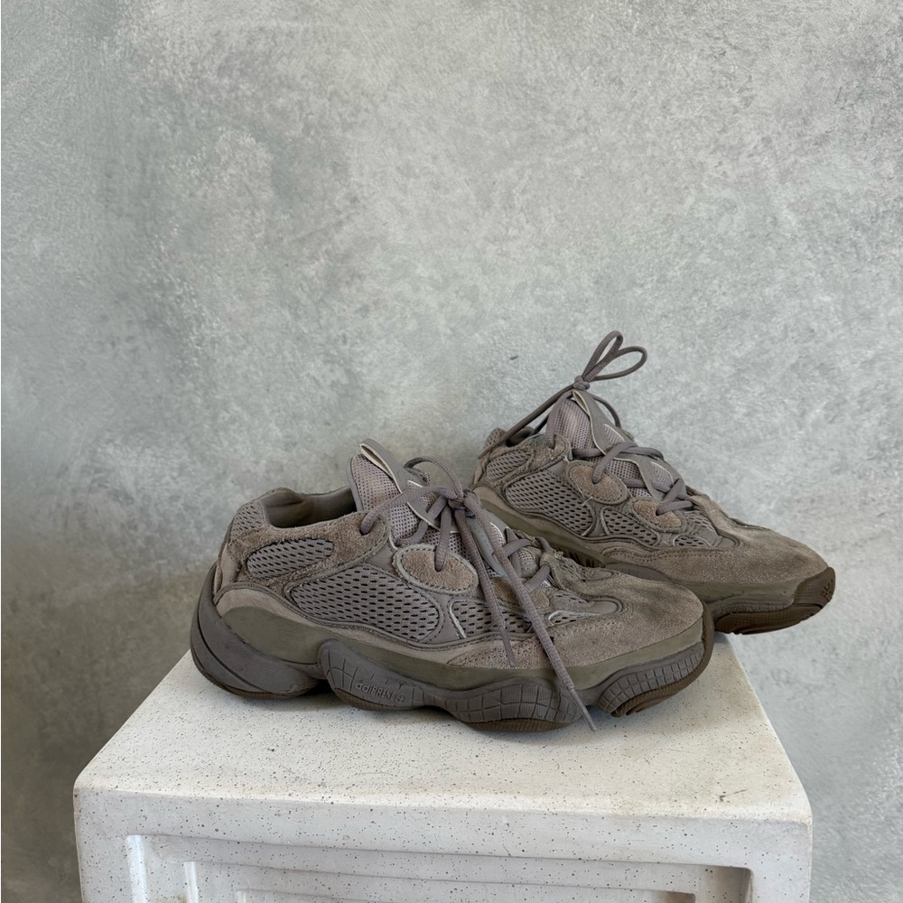 Yeezy Boost 500 Taupe Brown Sneakers